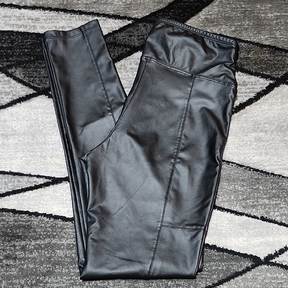 PINK LILY BLACK FAUX LEATHER HIGH-RISE LEGGINGS SMALL